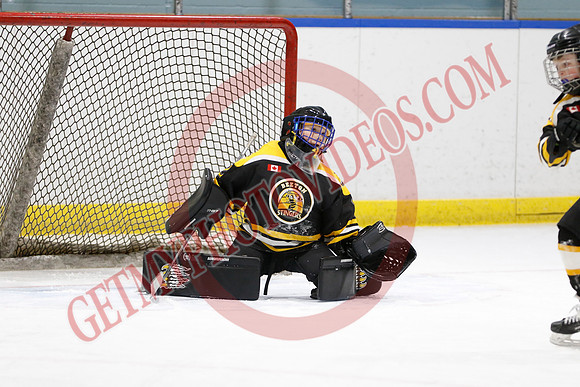 _63A7191_9 00 am - U11LL - Beeton vs NOTL 1 - CENT