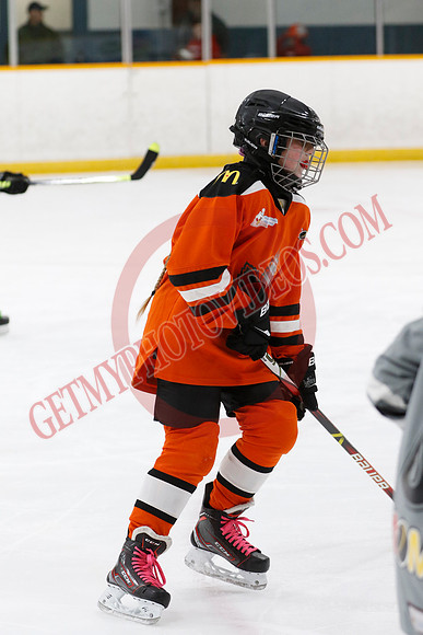 _63A7276_10 00 am - U11 - Orono Leafs Team 4 The Pylons vs Clarington Thunder 6 Raiders - Pad B
