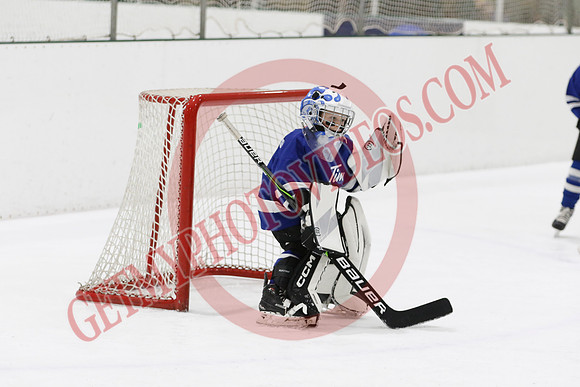 _63A7720_11 00 am - U7D2 - Port Colborne Blue vs Cayuga Stars Green - GREEN A