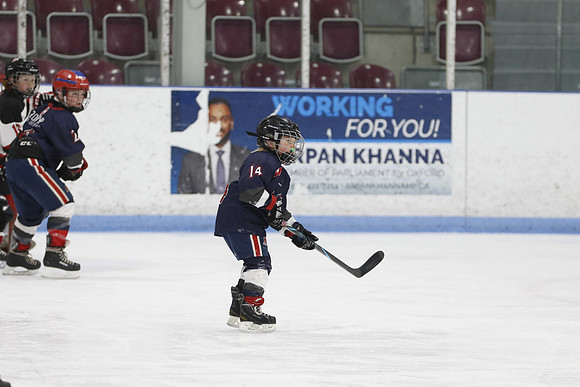 _63A0214_3 15 pm U9MD Strathroy Jr Rockets vs Lambton Shores Predators Memorial