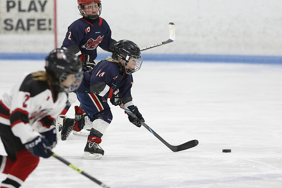 _63A0258_3 15 pm U9MD Strathroy Jr Rockets vs Lambton Shores Predators Memorial
