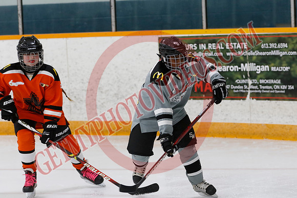 _63A6675_10 00 am - U11 - Orono Leafs Team 4 The Pylons vs Clarington Thunder 6 Raiders - Pad B
