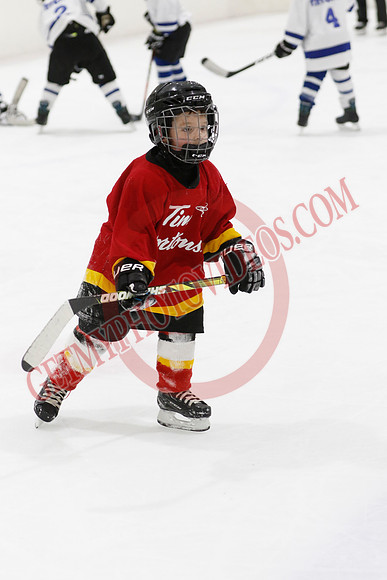 _63A7543_8 30 am - U7D3 - Port Colborne White vs Centre Wellington Fusion Red - BLUE A
