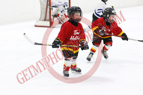 _63A7425_8 30 am - U7D3 - Port Colborne White vs Centre Wellington Fusion Red - BLUE A