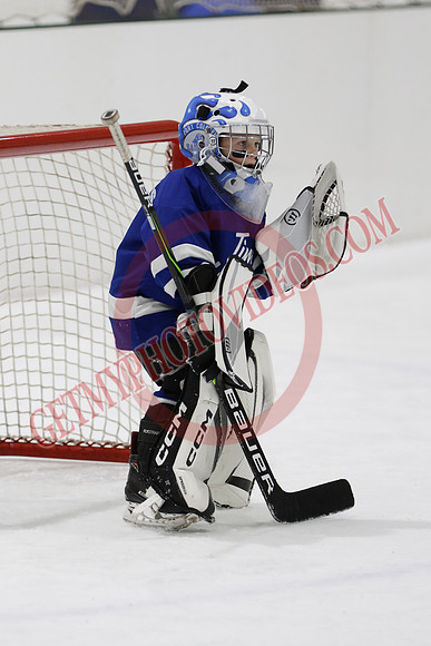 _63A7549_11 00 am - U7D2 - Port Colborne Blue vs Cayuga Stars Green - GREEN A