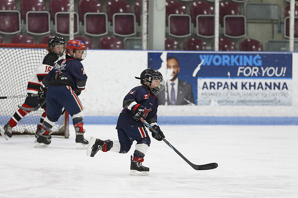 _63A0212_3 15 pm U9MD Strathroy Jr Rockets vs Lambton Shores Predators Memorial