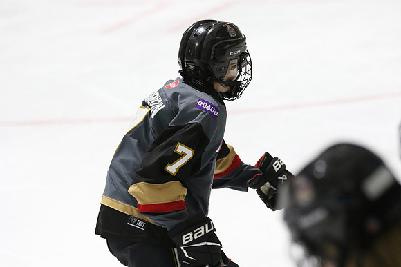 032A1906_11 15 am – U13 B – Norfolk Knights vs Oshawa Generals – IDMA