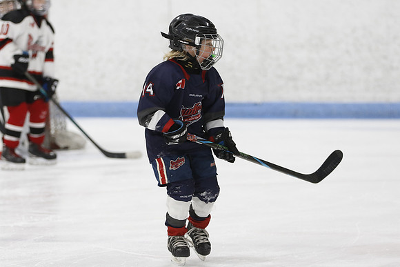 _63A0133_3 15 pm U9MD Strathroy Jr Rockets vs Lambton Shores Predators Memorial