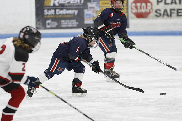 _63A0254_3 15 pm U9MD Strathroy Jr Rockets vs Lambton Shores Predators Memorial