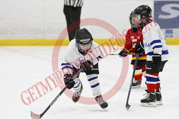 _63A7471_8 30 am - U7D3 - Port Colborne White vs Centre Wellington Fusion Red - BLUE A