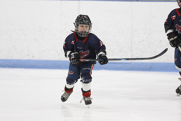 _63A0067_3 15 pm U9MD Strathroy Jr Rockets vs Lambton Shores Predators Memorial