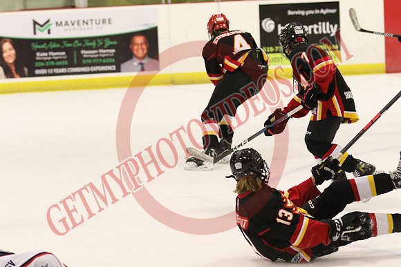20241116-32253_12 45 pm – U15 PA – Aylmer Flames vs St Marys Rock – Eastlink