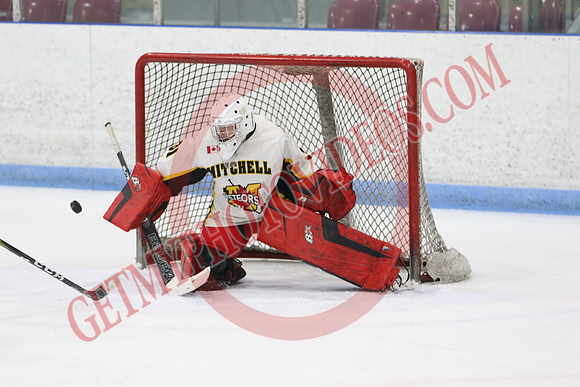 7Z7A3568_4 10 pm – U18A – Norfolk Knights vs Mitchell Meteors – Memorial
