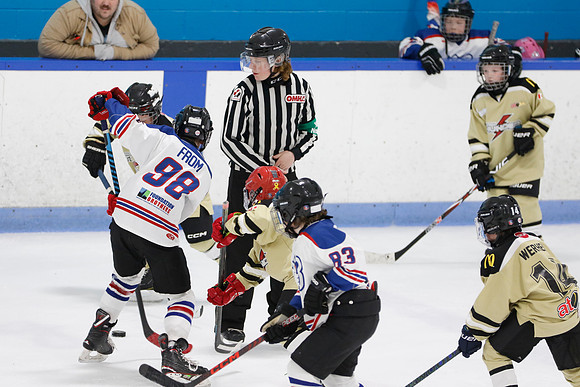 _63A4140_6 45 pm – U11 – Clarington Thunder Golden Knights vs Belmont Rangers – CC
