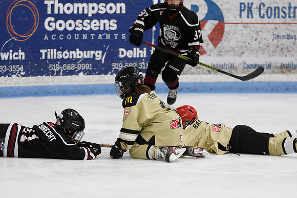 _63A2910_12 30 pm – U11 – Tillsonburg Tornadoes 1 vs Clarington Thunder Golden Knights – Mem