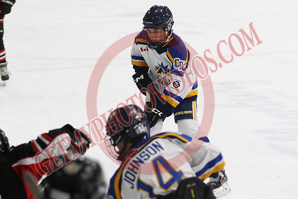 7Z7A7317_7 40 pm – U13A – Osgoode Richmond Romans vs Collingwood Jr Blues – Memorial
