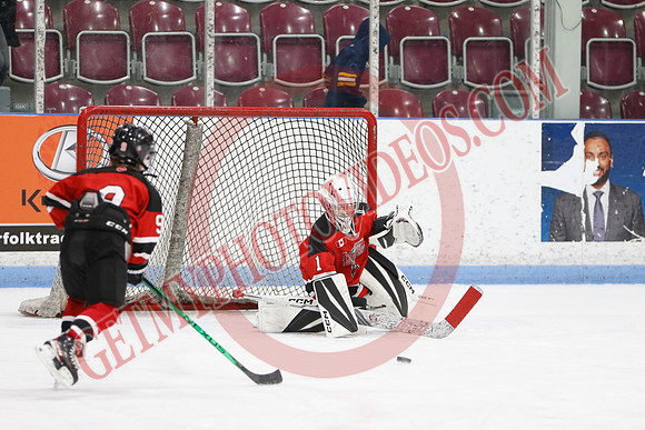 _63A9351_9 00 am – U9MD – Lambton Shores Predators vs Tillsonburg Tornadoes – Memorial