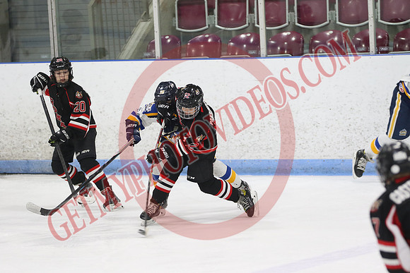 7Z7A6534_7 40 pm – U13A – Osgoode Richmond Romans vs Collingwood Jr Blues – Memorial