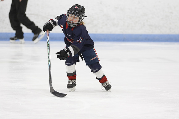 _63A0291_3 15 pm U9MD Strathroy Jr Rockets vs Lambton Shores Predators Memorial