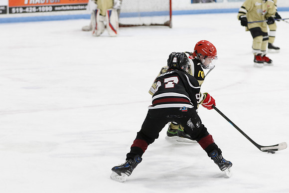 _63A2967_12 30 pm – U11 – Tillsonburg Tornadoes 1 vs Clarington Thunder Golden Knights – Mem