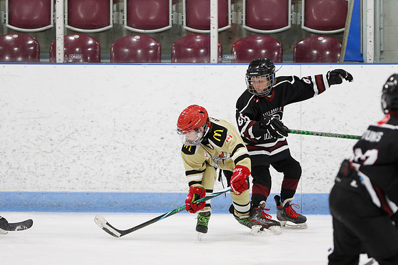 _63A2751_12 30 pm – U11 – Tillsonburg Tornadoes 1 vs Clarington Thunder Golden Knights – Mem