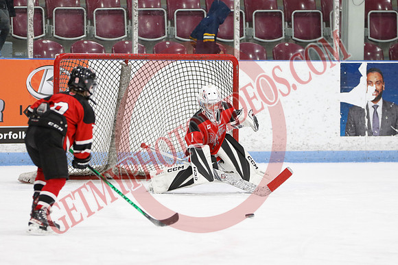 _63A9350_9 00 am – U9MD – Lambton Shores Predators vs Tillsonburg Tornadoes – Memorial