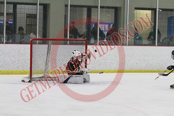 IMG_6454_8 00 am - U13 - Arthur Vipers vs Schomberg Red Wings - Tri