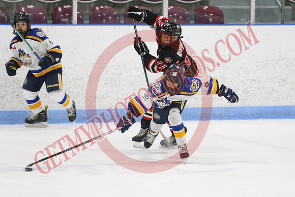 7Z7A7233_7 40 pm – U13A – Osgoode Richmond Romans vs Collingwood Jr Blues – Memorial
