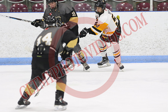 20241101-1392_10 20 am – U18B – South Grey Spartans vs South Oxford Storm – Memorial