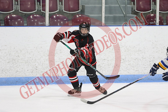 7Z7A6841_7 40 pm – U13A – Osgoode Richmond Romans vs Collingwood Jr Blues – Memorial