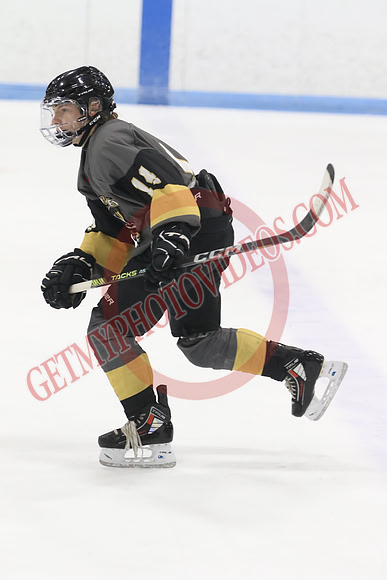 20241101-1460_10 20 am – U18B – South Grey Spartans vs South Oxford Storm – Memorial