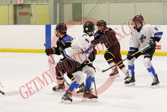 _63A8696_10 00 am – U15D1 – Mid-Huron vs South Kent – Kinsmen