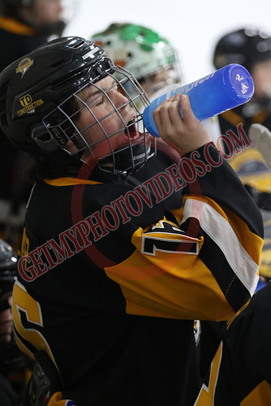 7Z7A4828_8 00 am – U15A – South Oxford Storm vs Woodstock Jr Navy Vets – Memorial