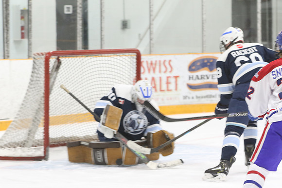 7Z7A9422
