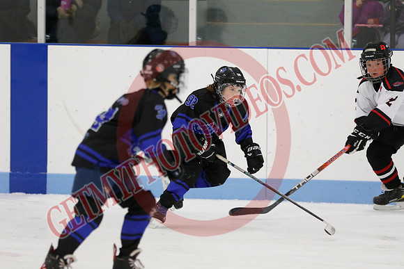 _63A5774_9 00 am - U11 SL - Sturgeon Lake Thunder vs Orono Leafs