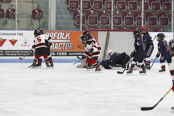 _63A0241_3 15 pm U9MD Strathroy Jr Rockets vs Lambton Shores Predators Memorial