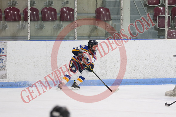 7Z7A6761_7 40 pm – U13A – Osgoode Richmond Romans vs Collingwood Jr Blues – Memorial