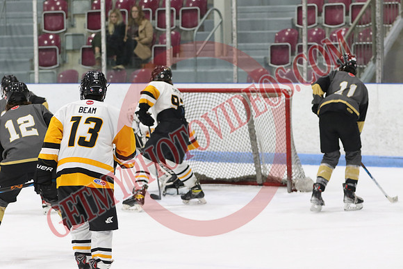 20241101-1608_10 20 am – U18B – South Grey Spartans vs South Oxford Storm – Memorial