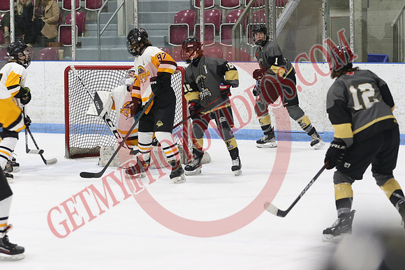 20241101-1635_10 20 am – U18B – South Grey Spartans vs South Oxford Storm – Memorial