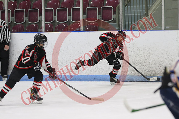 7Z7A7560_7 40 pm – U13A – Osgoode Richmond Romans vs Collingwood Jr Blues – Memorial