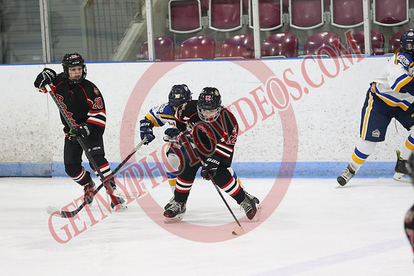 7Z7A6533_7 40 pm – U13A – Osgoode Richmond Romans vs Collingwood Jr Blues – Memorial
