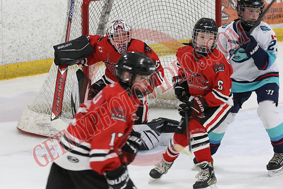 032A7033_3 10 pm - U13A - Copper Cliff Reds vs South Simcoe Storm - West