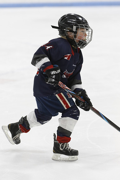 _63A0096_3 15 pm U9MD Strathroy Jr Rockets vs Lambton Shores Predators Memorial