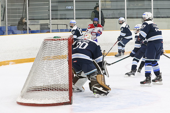 7Z7A0330