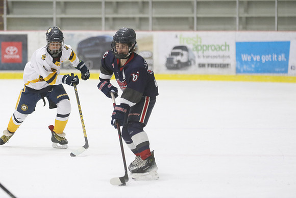 7Z7A3626_3 45 pm - U15 B T2 - Strathroy Jr Rockets vs Lasalle Sabres - Chatham