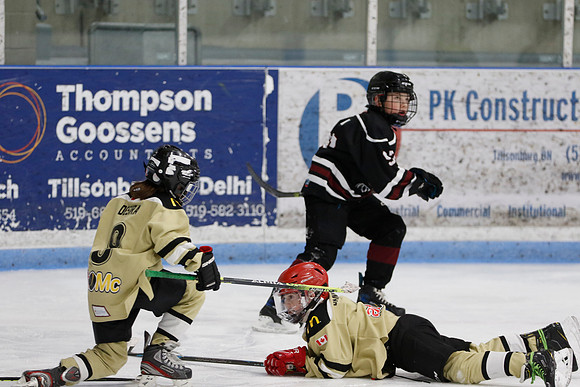 _63A2915_12 30 pm – U11 – Tillsonburg Tornadoes 1 vs Clarington Thunder Golden Knights – Mem